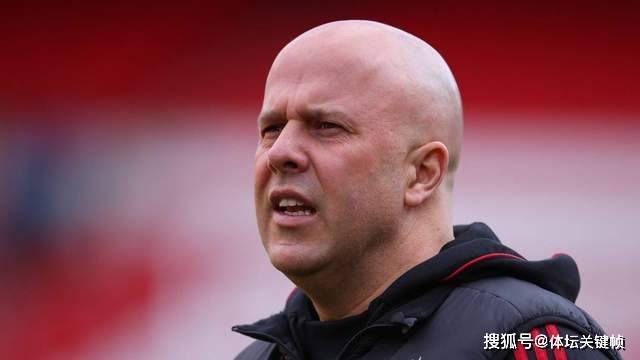 欧冠席位岌岌可危，利物浦必须立刻解雇斯洛特！阿隆索是唯一救星